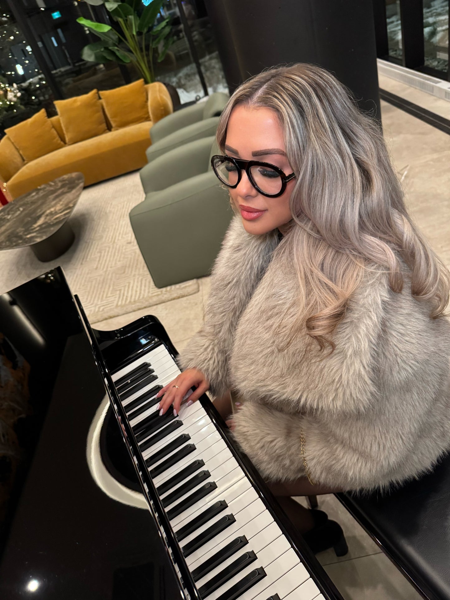 Tom Ford TF5756-B 052